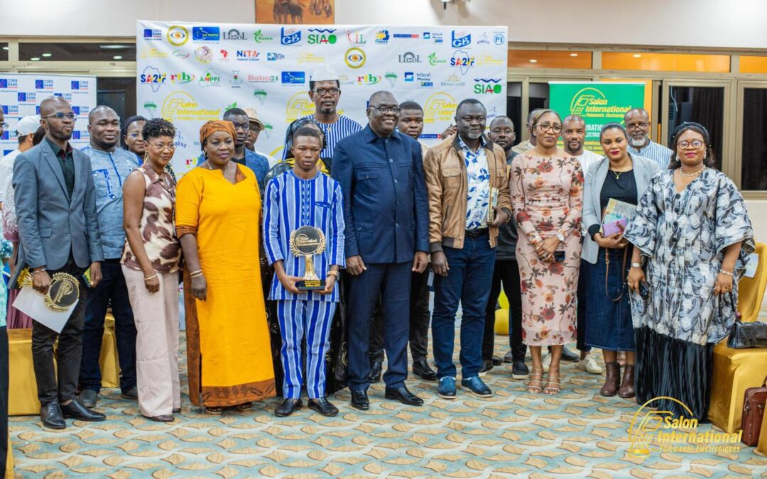 𝐒𝐈𝐏𝐄 2025 : 𝐔𝐍 𝐏𝐀𝐑𝐈 𝐀𝐔𝐃𝐀𝐂𝐈𝐄𝐔𝐗 𝐑𝐄𝐋𝐄𝐕É 𝐀𝐕𝐄𝐂 𝐁𝐑𝐈𝐎 𝐄𝐓 𝐏𝐑𝐎𝐅𝐄𝐒𝐒𝐈𝐎𝐍𝐀𝐋𝐈𝐒𝐌𝐄